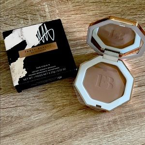 Fenty Beauty Sun Stalk’r bronzer